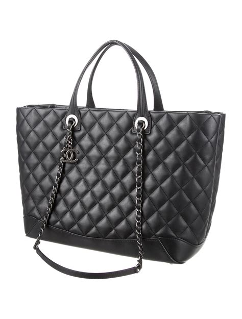 chanel large shopping tote price